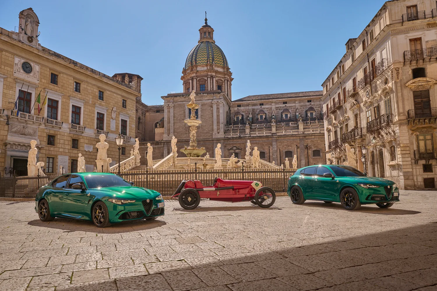 Tre supercar italiane in studio